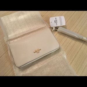 NWT Coach wristlet